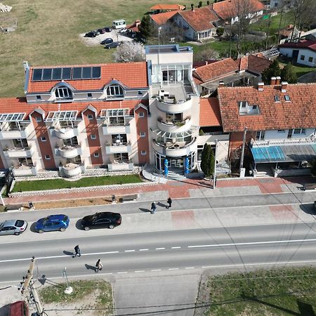 Smestaj Zvezdano Nebo ชเดรโล ภายนอก รูปภาพ